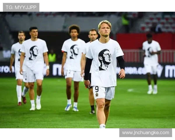 舒尔茨梅开二度 帮助尼斯主场战胜里昂全取三分